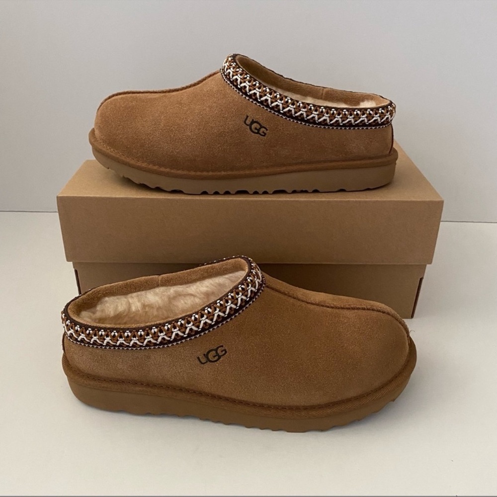 UGG Tasman Slippers Chestnut Kid’s 5 or 6 = Women’s 6 or 7 - BRAND NEW IN BOX